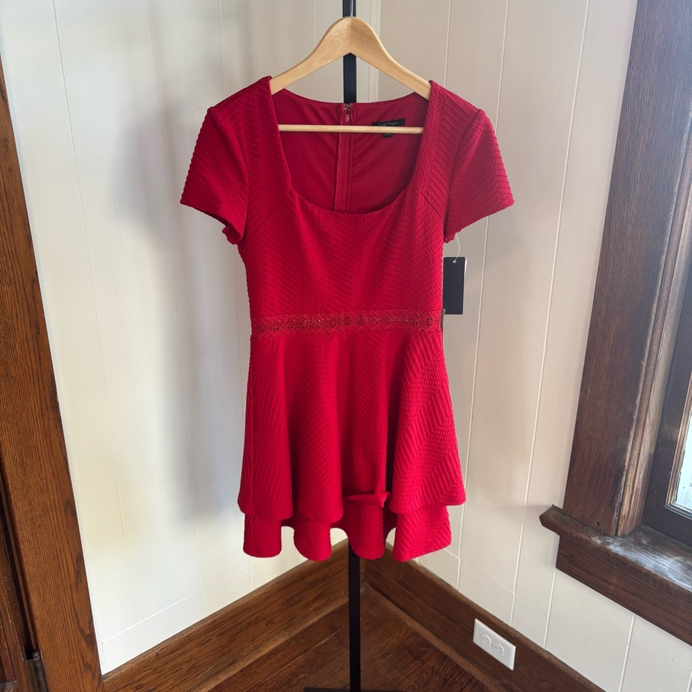 City Triangles Red Lace Trim Mini Dress Square Neck Short Sleeve Women 5 Juniors